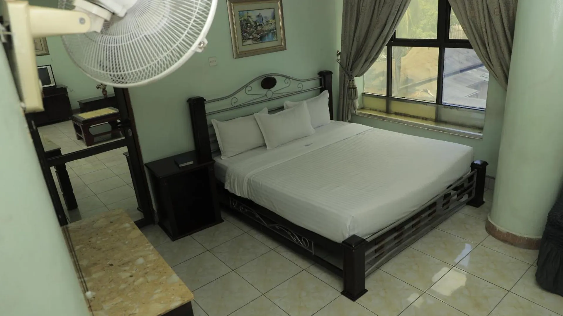 Excelent Hotel Kampala 3*,  Uganda