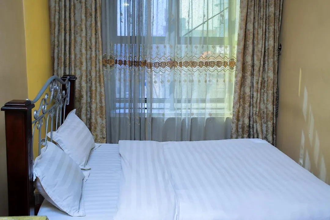 Excelent Hotel Kampala 3*,