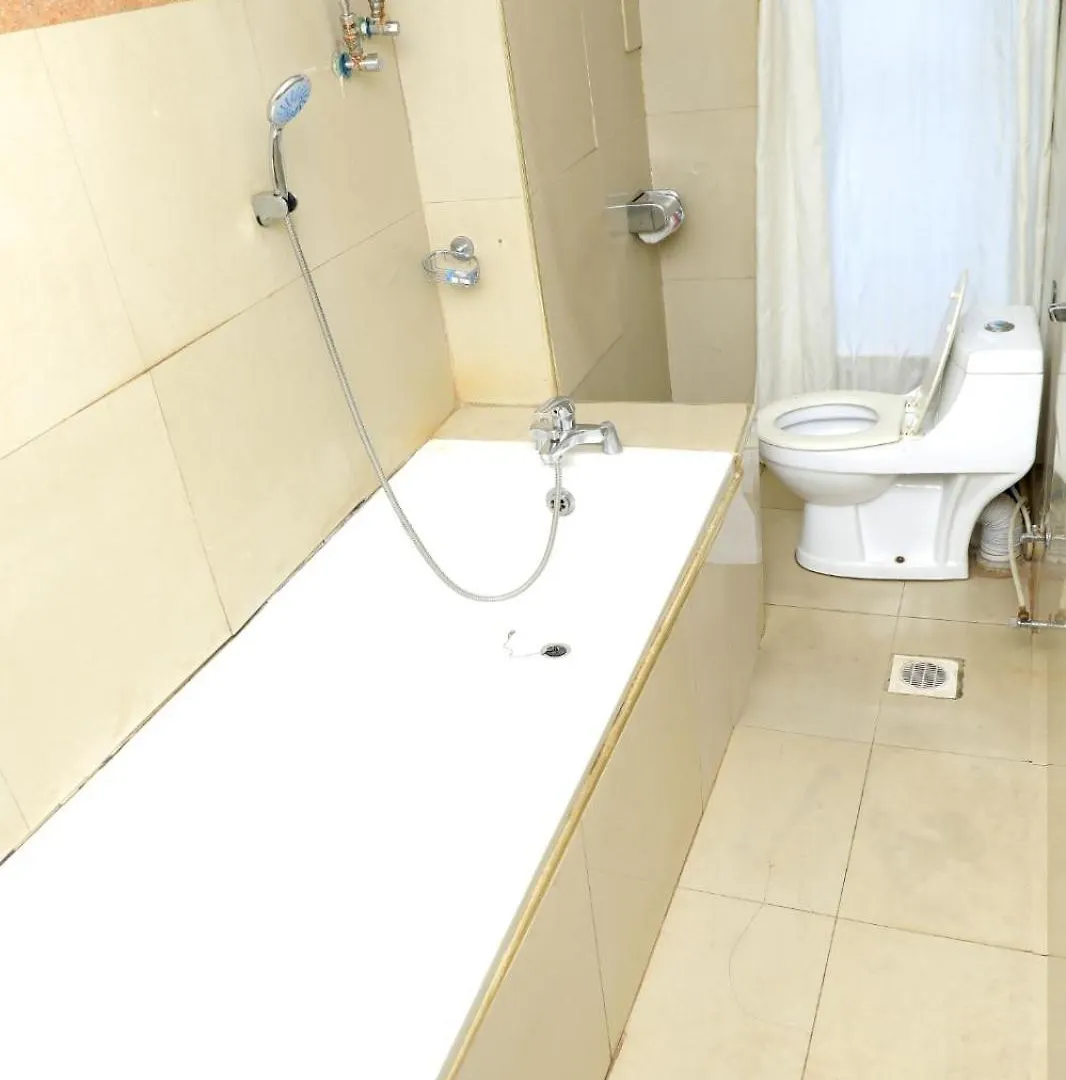 ***  Excelent Hotel Kampala Uganda